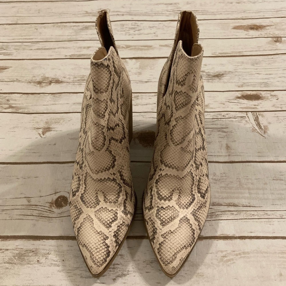 Steve Madden Women's Rookie Chop-Out Booties 9.5 - Picture 2 of 9